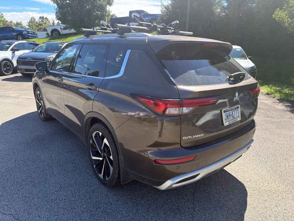 Used 2022 Mitsubishi Outlander SEL AWD/4WD image 3