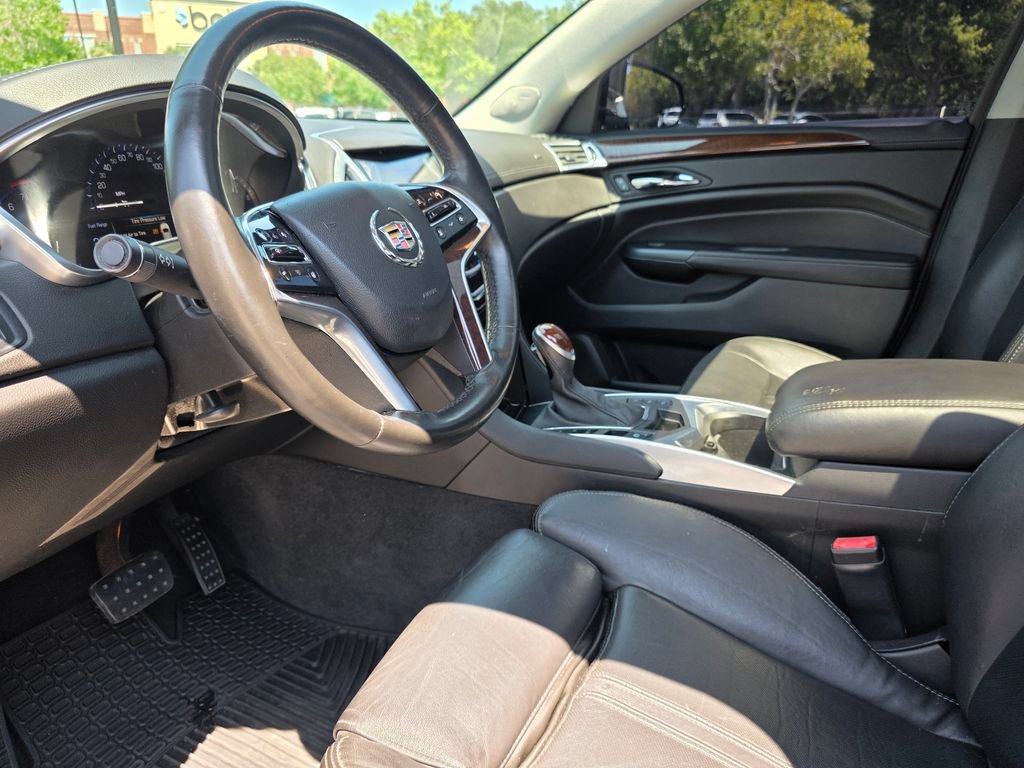 Used 2015 Cadillac SRX Luxury w/ Driver Awareness Package FWD image 13