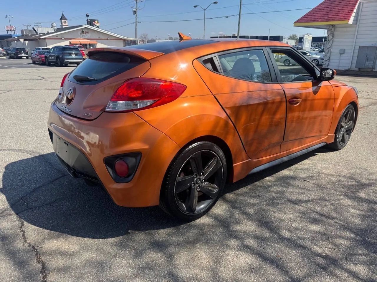 Used 2015 Hyundai Veloster Turbo FWD image 10