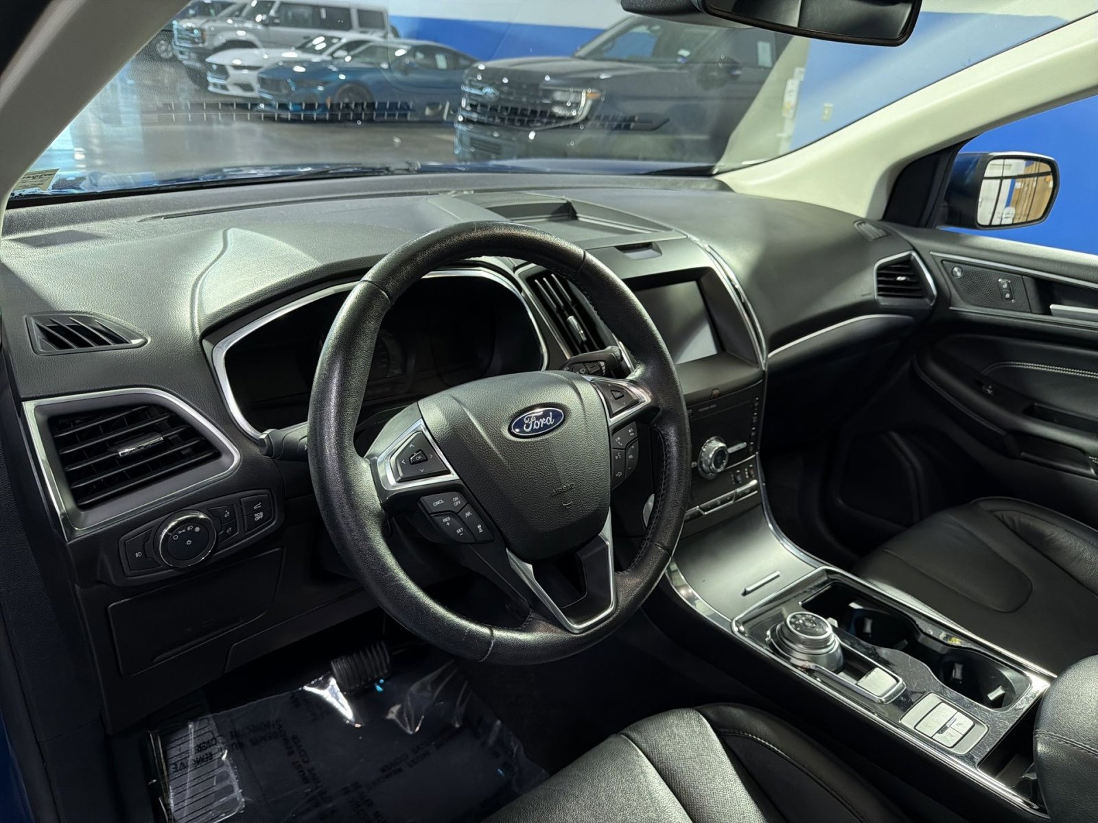 Used 2020 Ford Edge Titanium w/ Equipment Group 301A AWD/4WD image 21