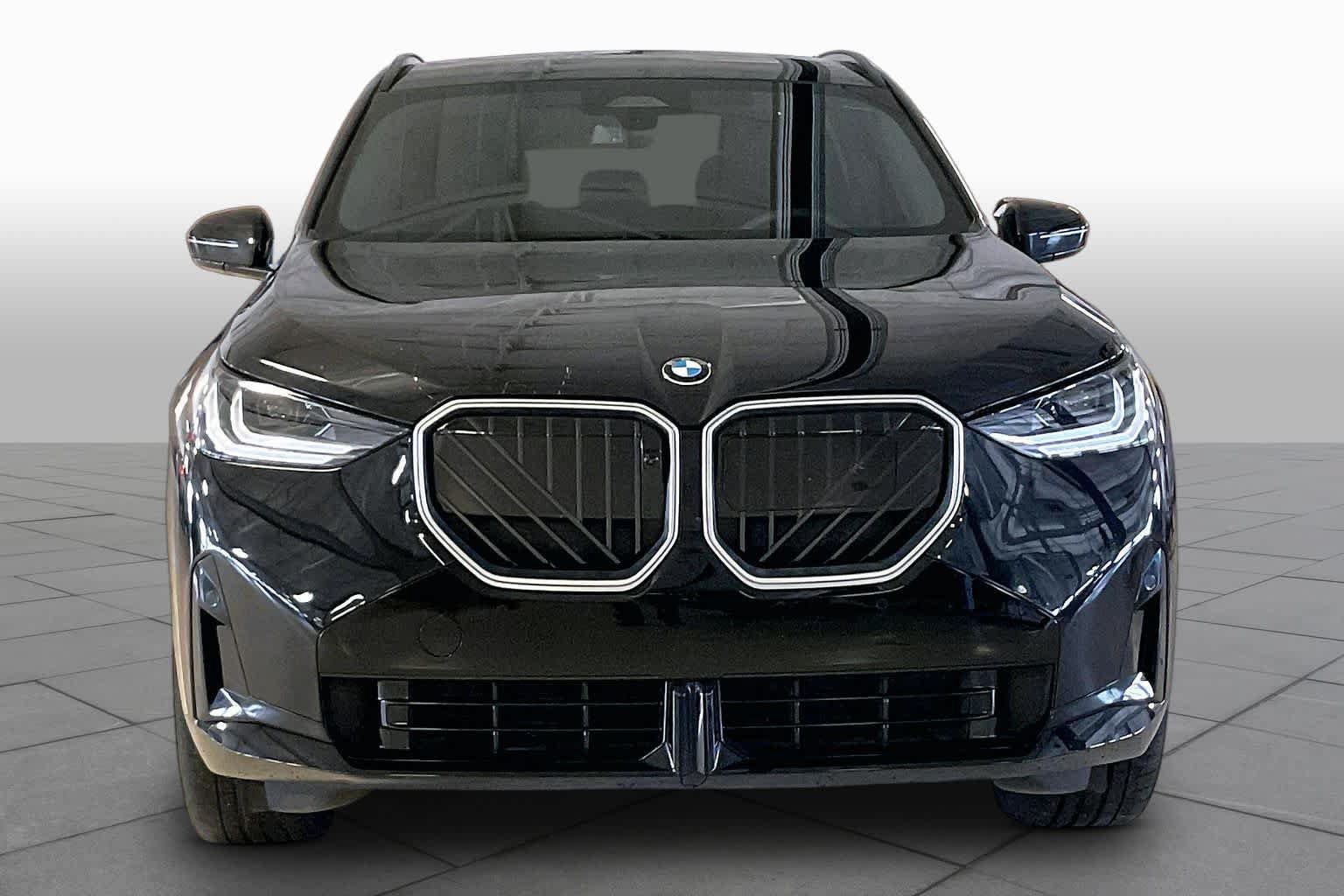 Used 2026 BMW X3 xDrive30i w/ Premium Package AWD/4WD image 3
