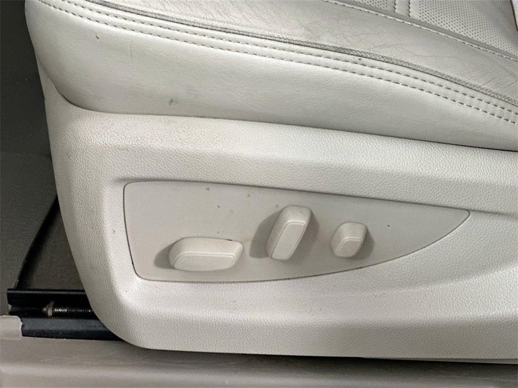 Used 2020 GMC Yukon Denali w/ Open Road Package image 23