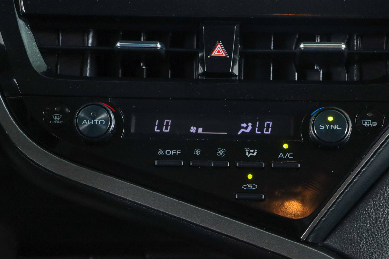 Used 2024 Toyota Camry SE FWD image 20