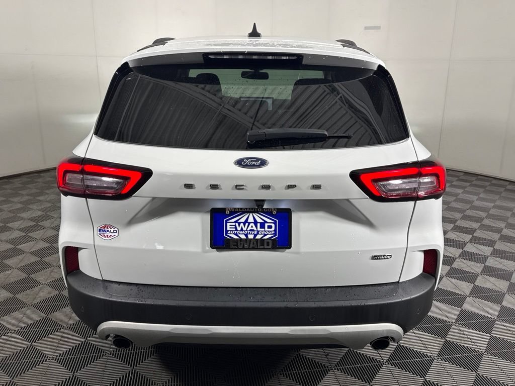 Used 2023 Ford Escape SE w/ PHEV Premium Package FWD image 8