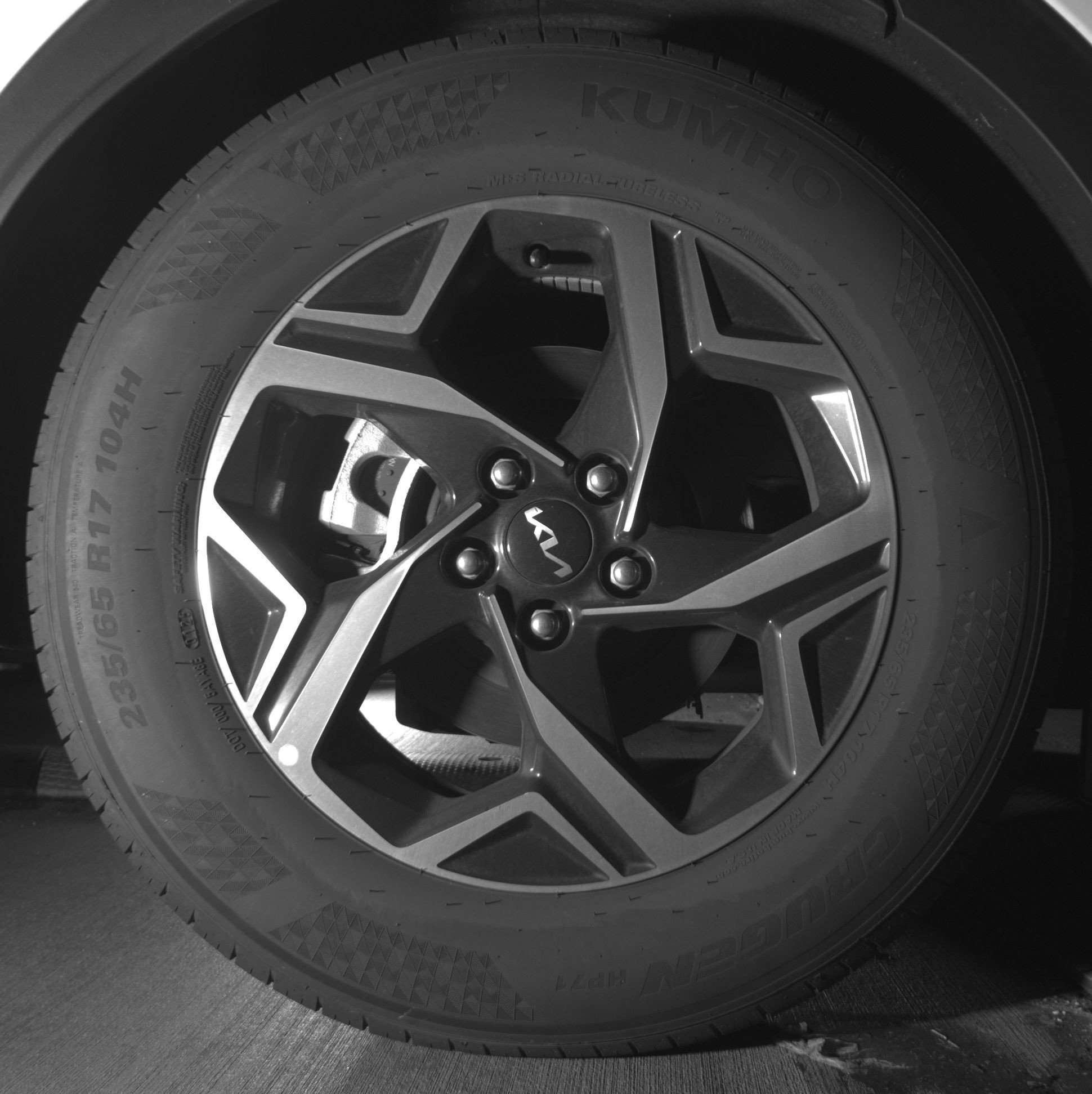 Used 2025 Kia Sportage LX image 15