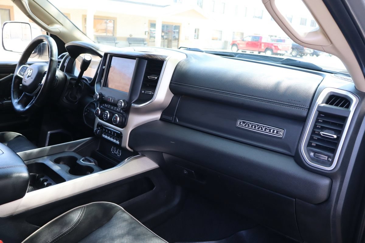 Used 2020 RAM 3500 Laramie AWD/4WD image 17