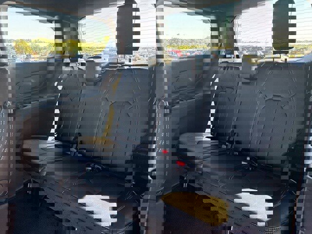 New 2026 Chrysler Pacifica Select image 14