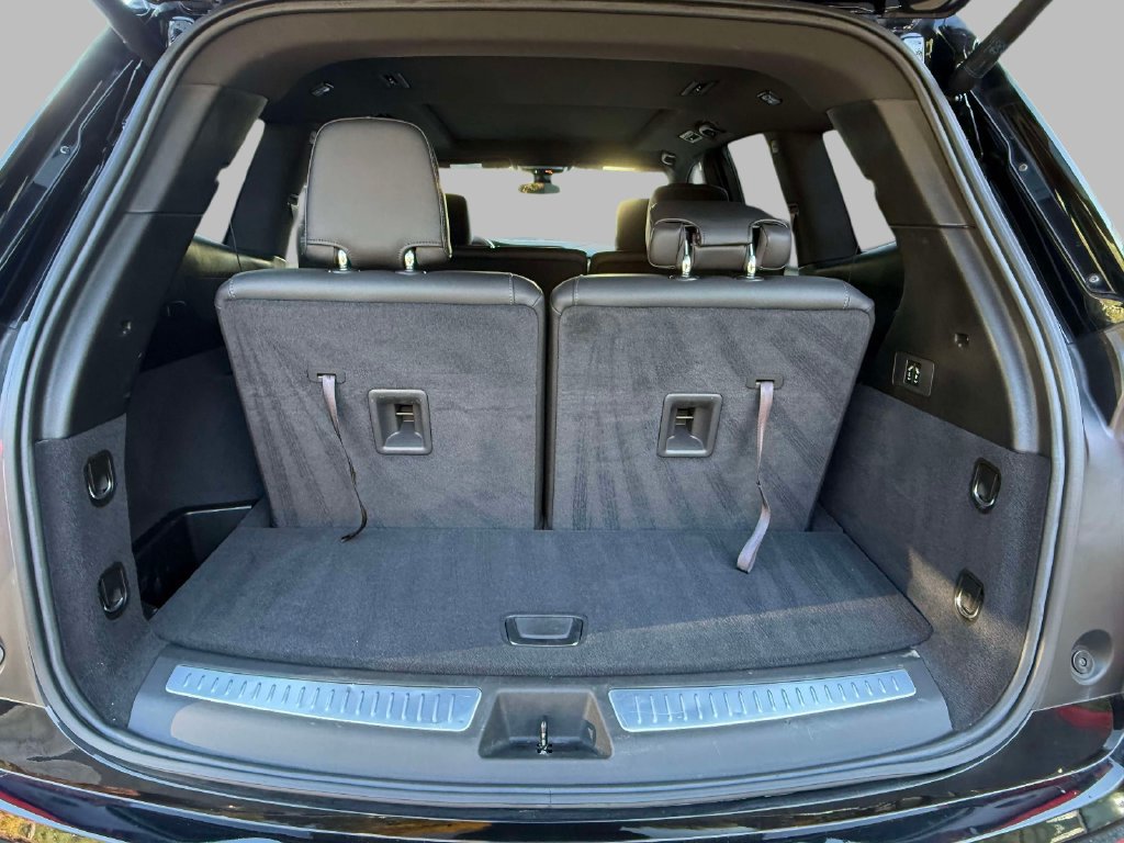 Certified 2025 Cadillac XT6 Luxury AWD/4WD image 18