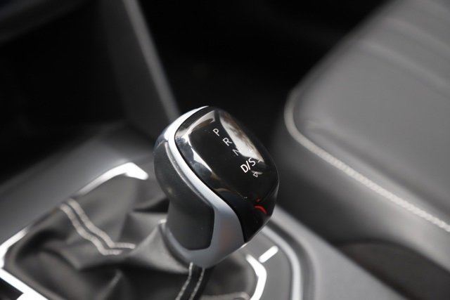 Used 2023 Volkswagen Tiguan SE image 27