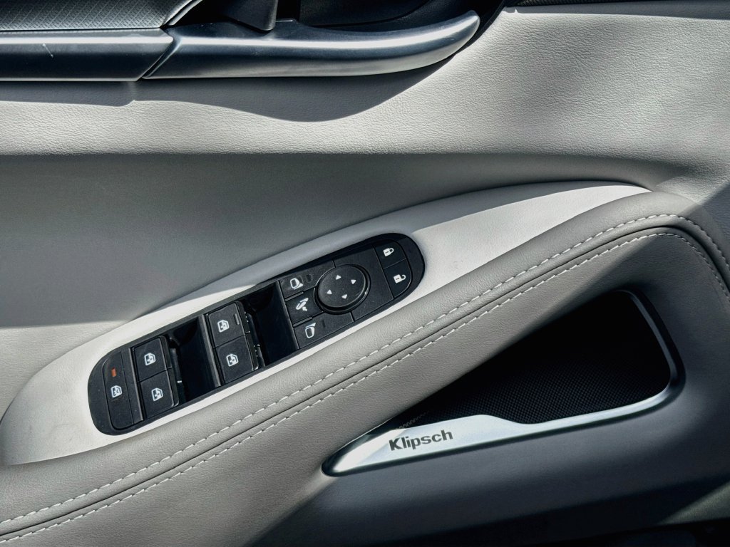 New 2027 INFINITI QX60 Luxe w/ Cargo Package FWD image 18