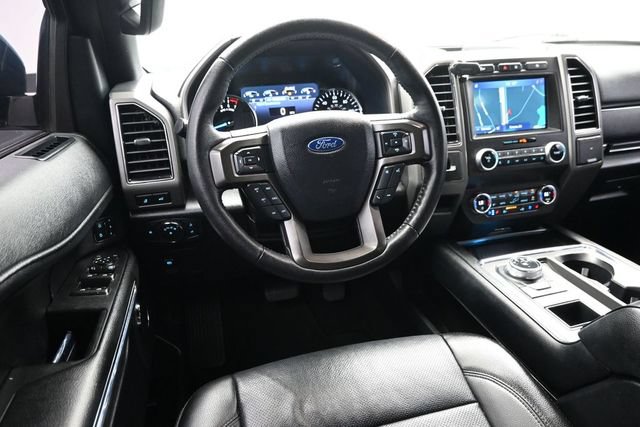 Used 2020 Ford Expedition XLT w/ Equipment Group 202A RWD image 12