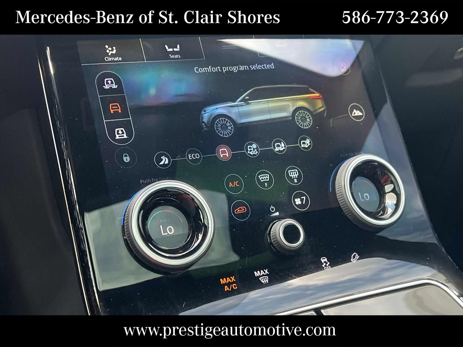Used 2019 Land Rover Range Rover Velar R-Dynamic SE AWD/4WD image 27