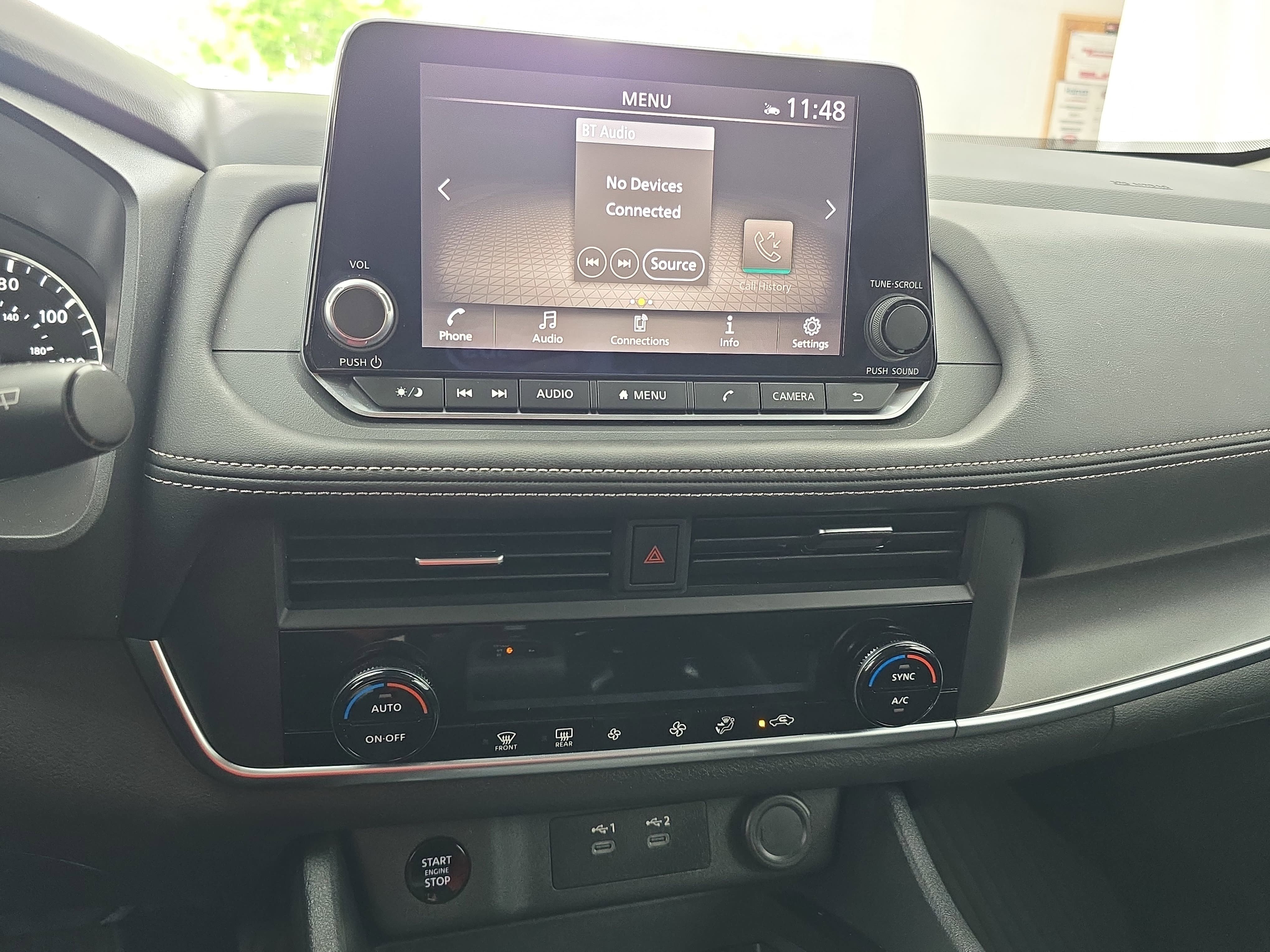 Certified 2025 Nissan Rogue SV FWD image 20