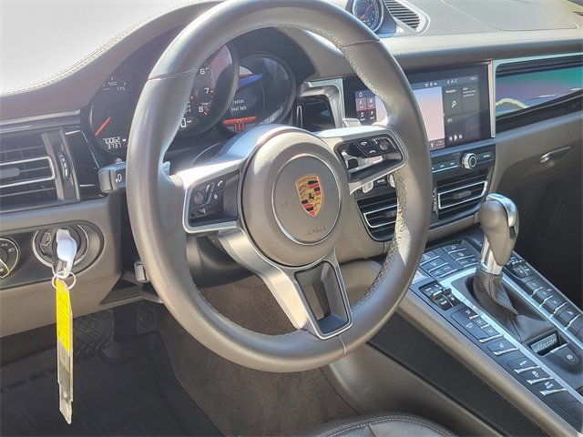 Used 2021 Porsche Macan image 20