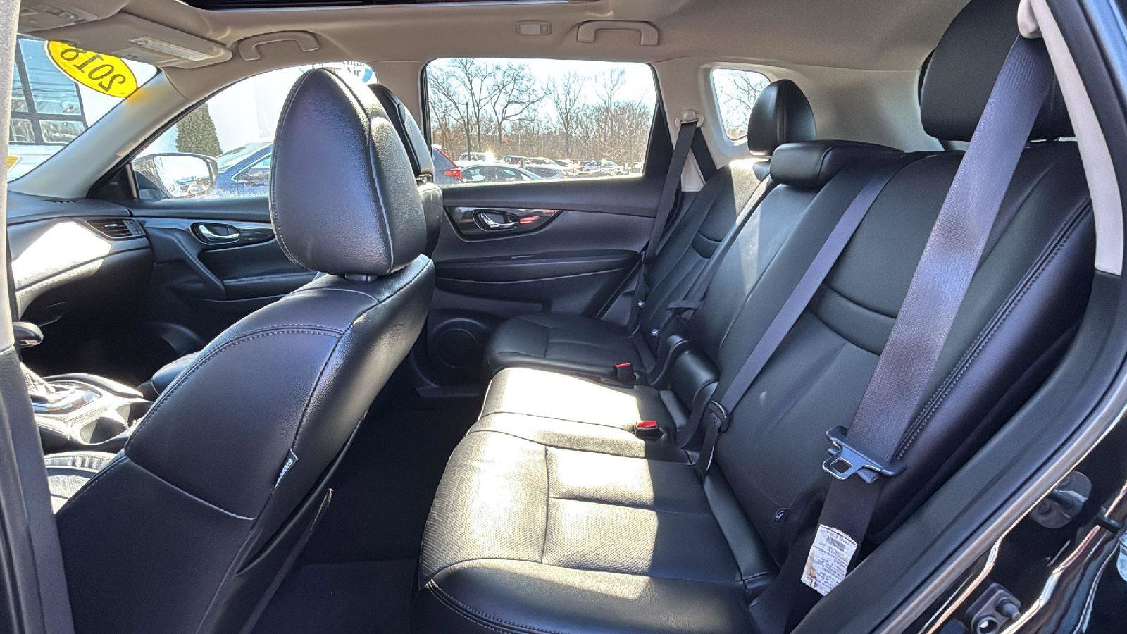 Used 2018 Nissan Rogue SL w/ Premium Package image 26