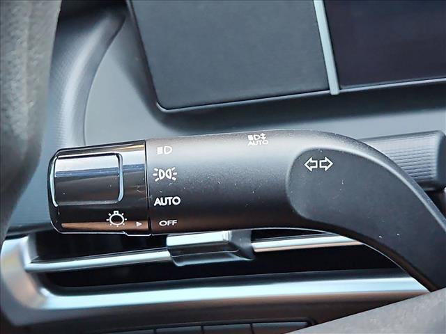 Used 2026 Hyundai Santa Cruz SE FWD image 25