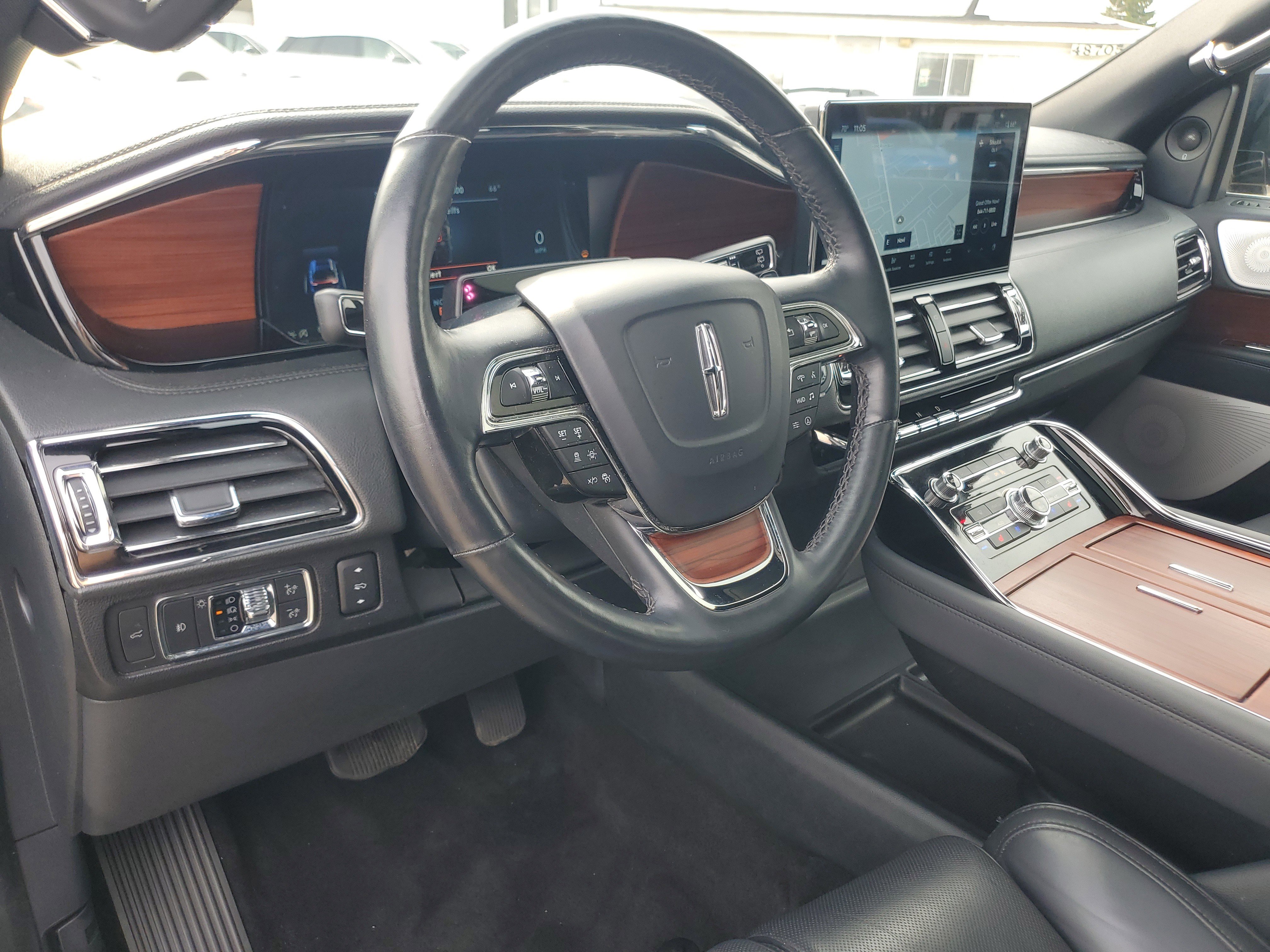 Certified 2022 Lincoln Navigator Reserve AWD/4WD image 13