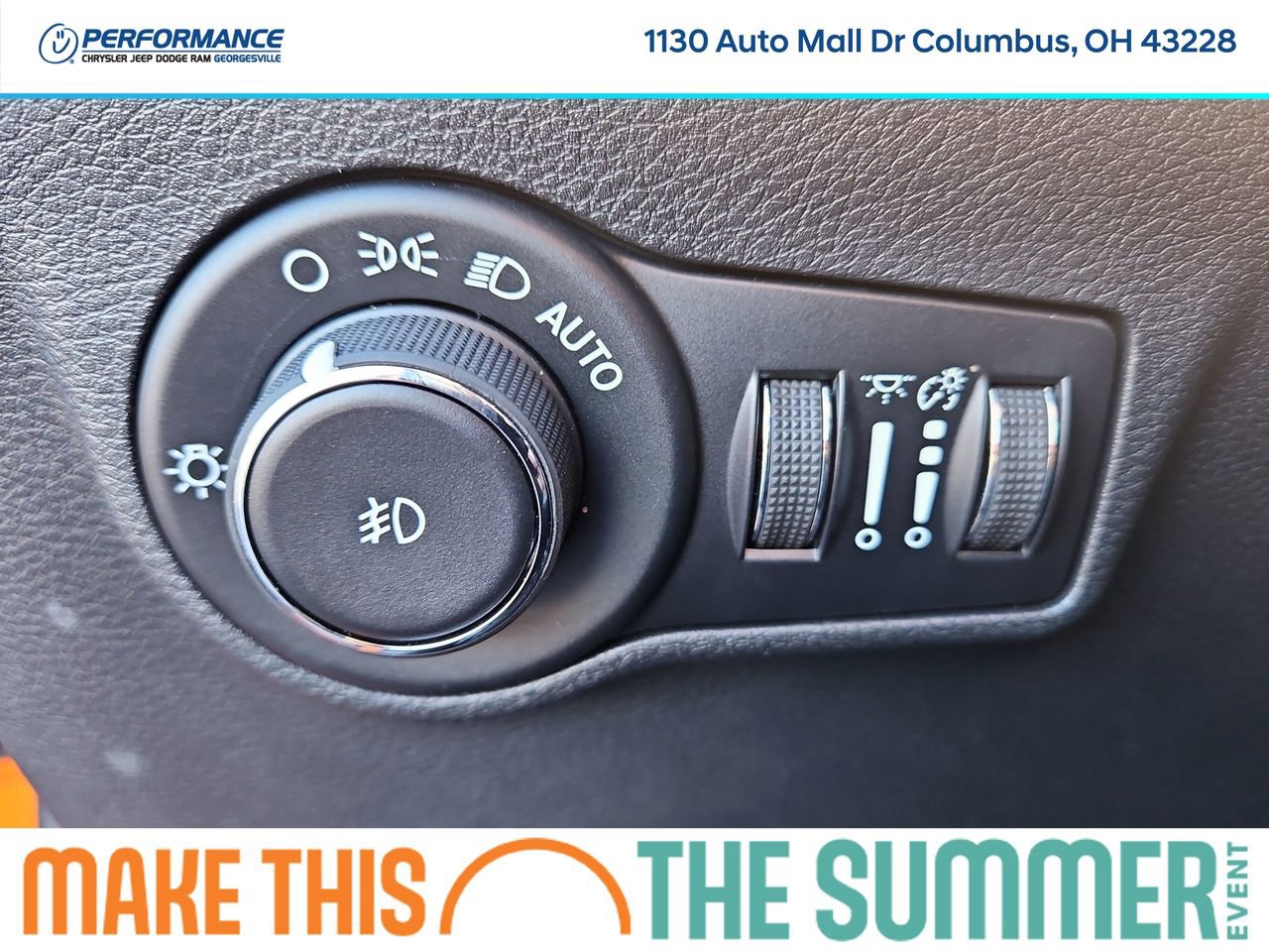 New 2026 Jeep Compass Latitude w/ Sun and Sound Group AWD/4WD image 30