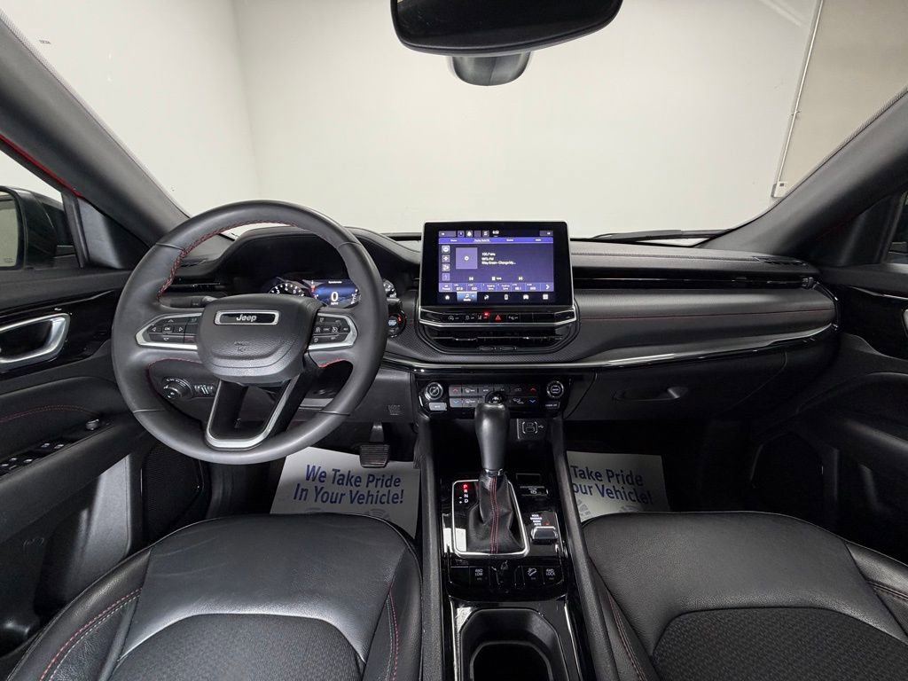 Used 2023 Jeep Compass Trailhawk image 10