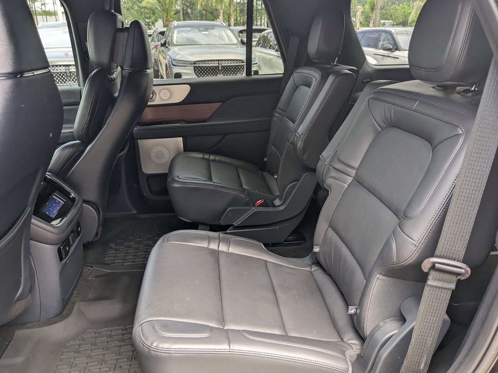 Certified 2024 Lincoln Navigator Reserve image 16