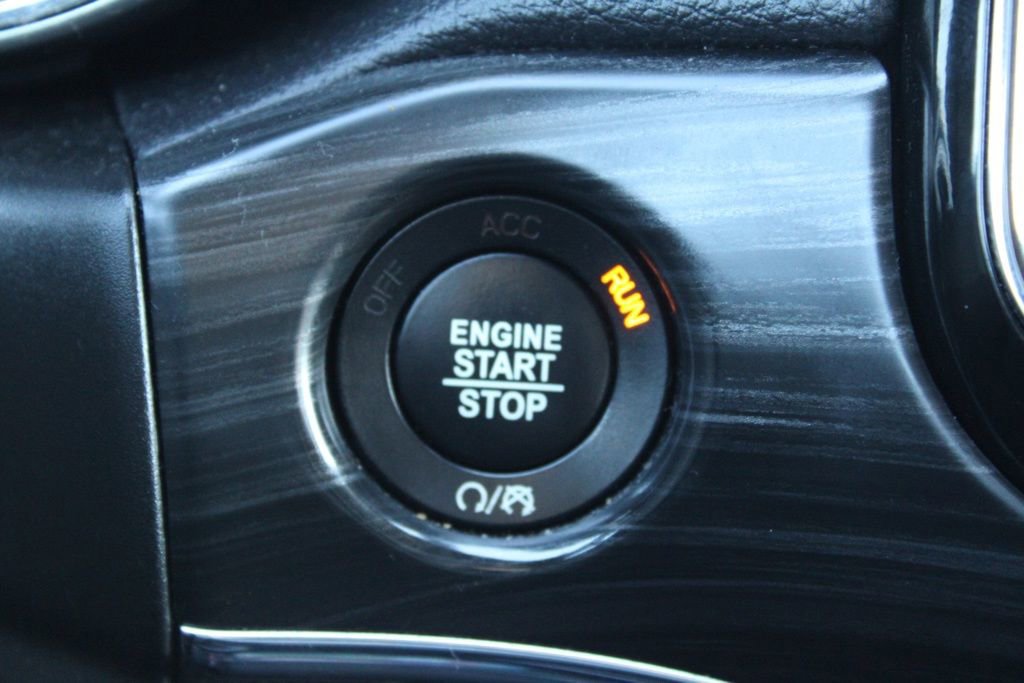 Used 2019 Jeep Grand Cherokee Limited image 33