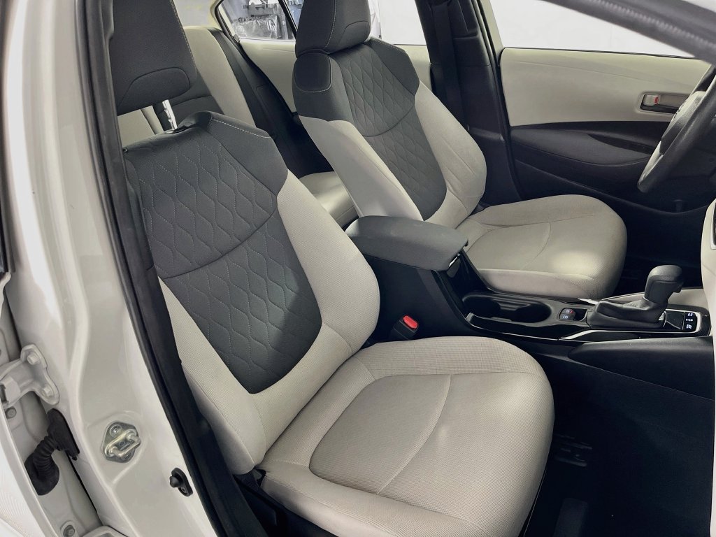 Used 2022 Toyota Corolla LE FWD image 27