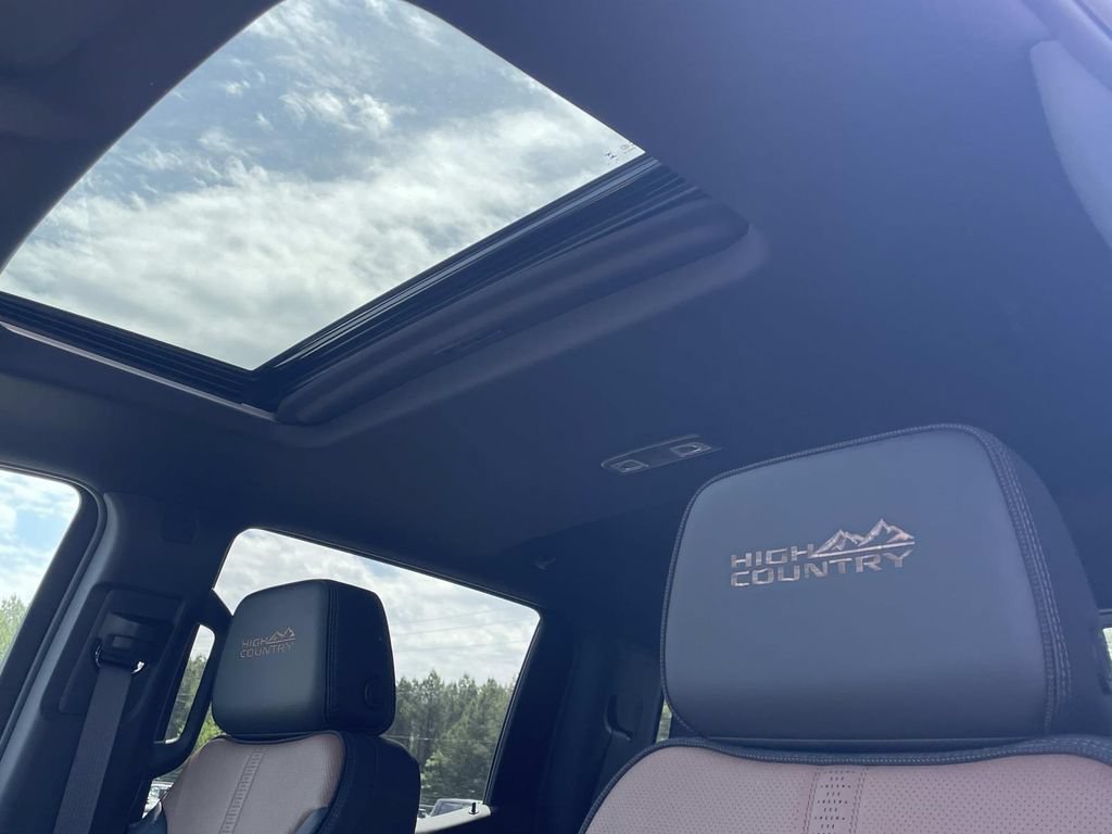 New 2026 Chevrolet Silverado 1500 High Country AWD/4WD image 19