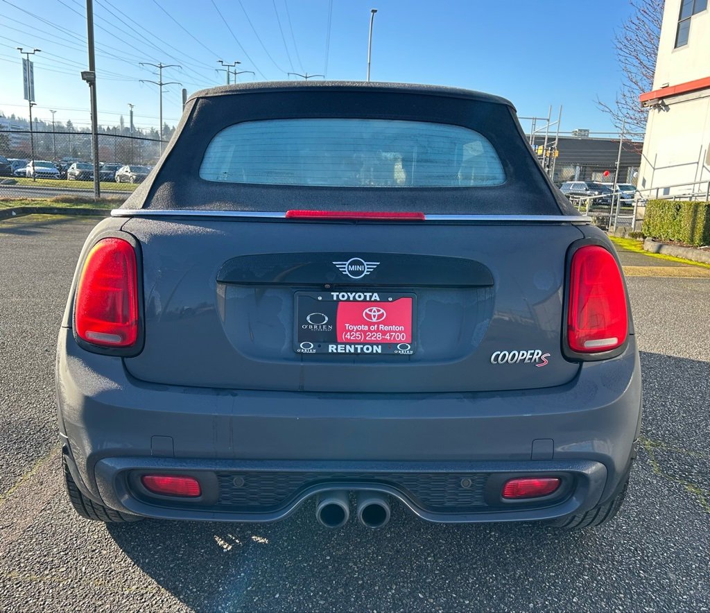 Used 2019 MINI Cooper S w/ Premium Package image 6