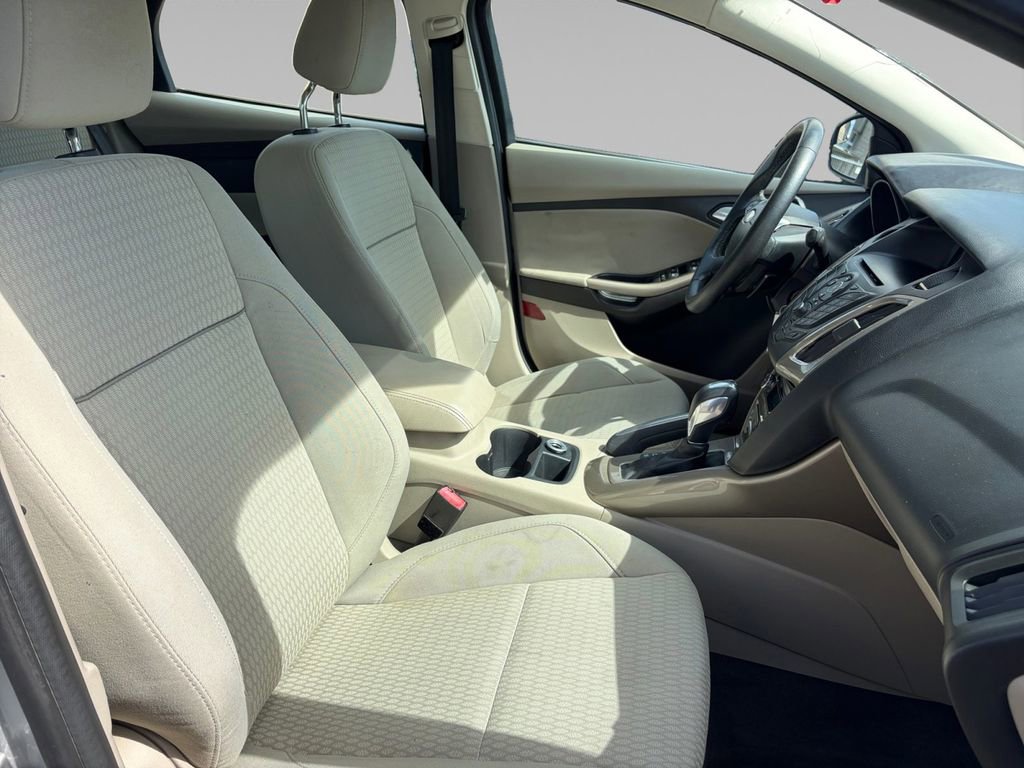 Used 2012 Ford Focus SEL image 16