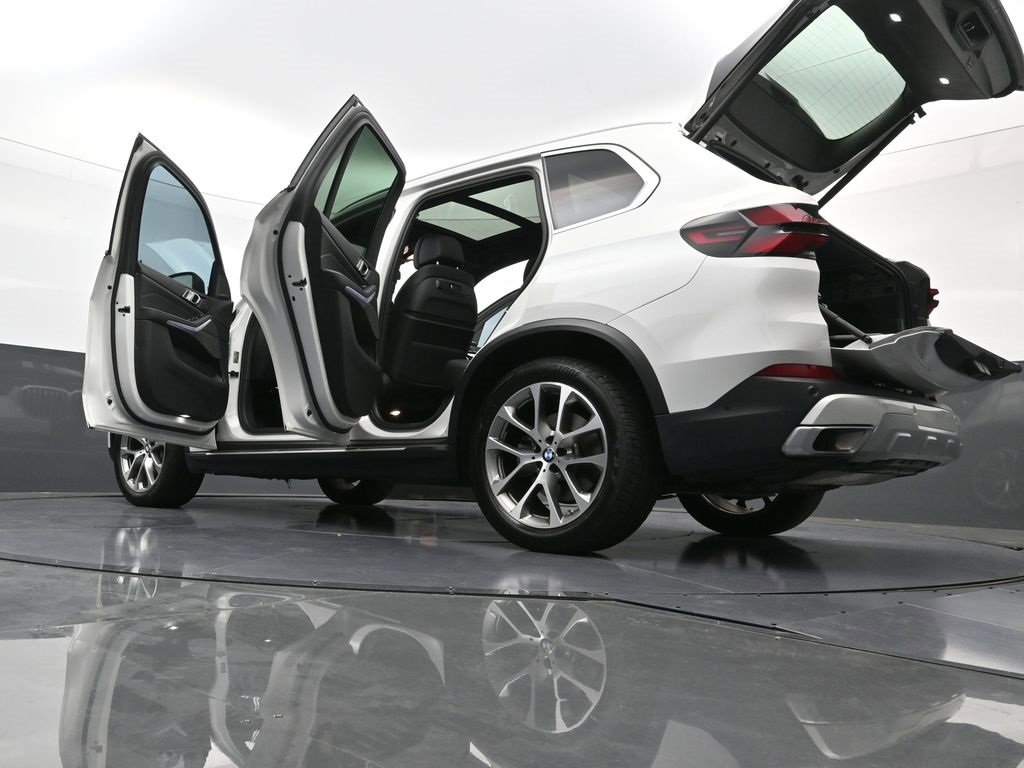 Used 2025 BMW X5 xDrive40i image 42