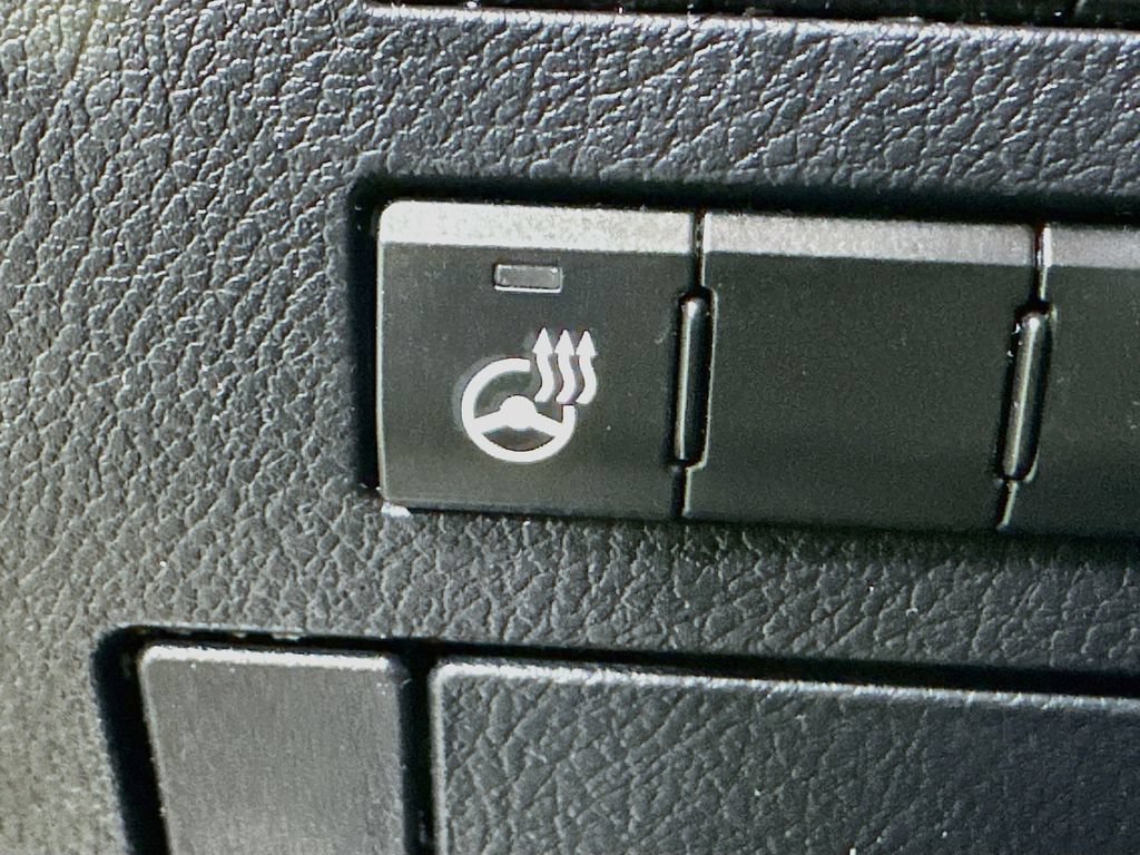 Used 2018 Lexus RX 350L FWD w/ Premium Package image 42
