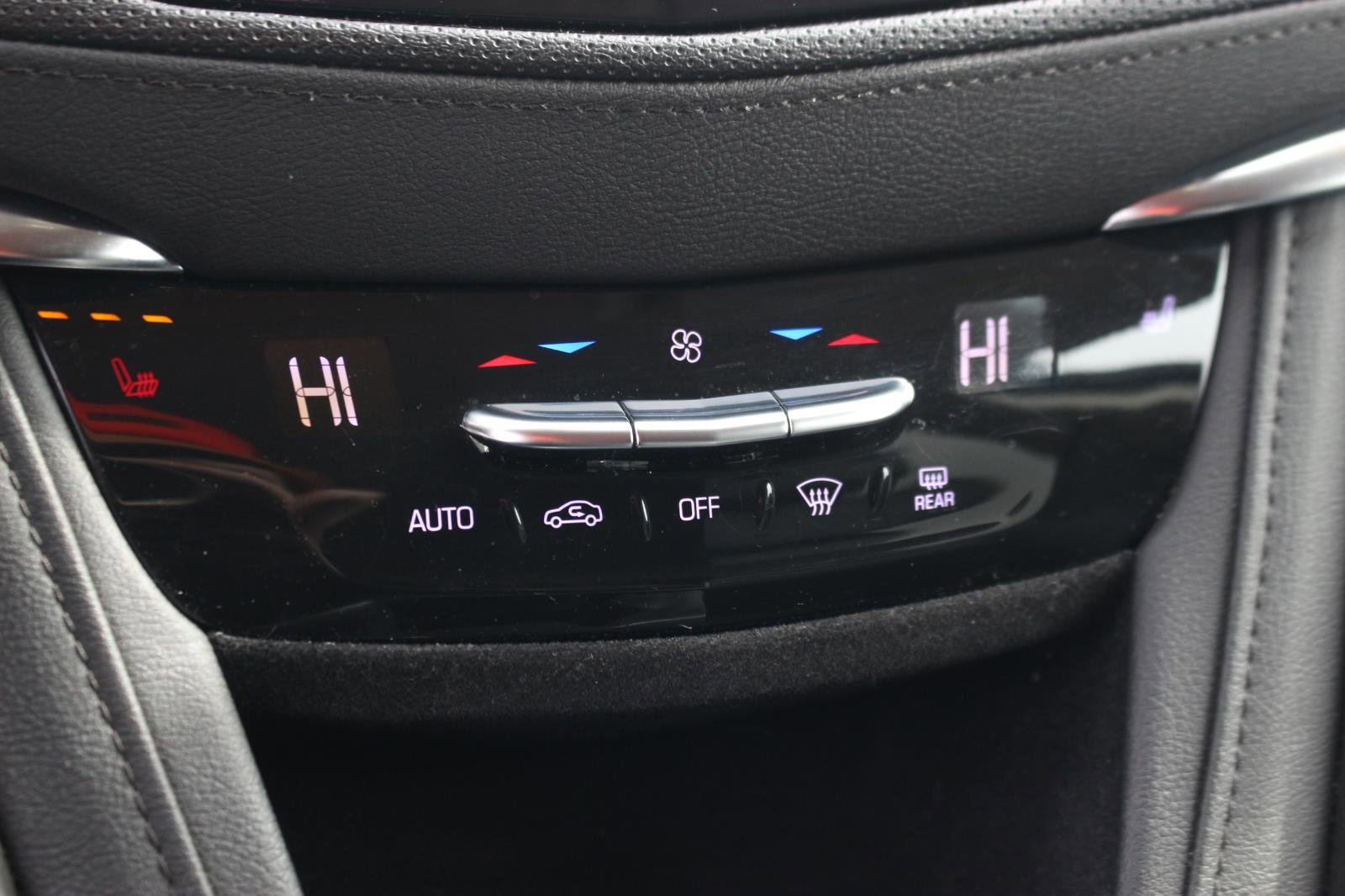 Used 2019 Cadillac XT5 Luxury image 30