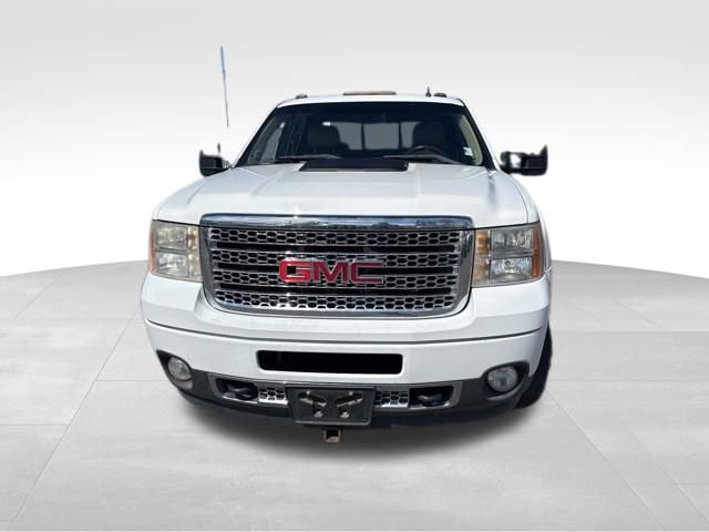 Used 2011 GMC Sierra 3500 Denali AWD/4WD image 8