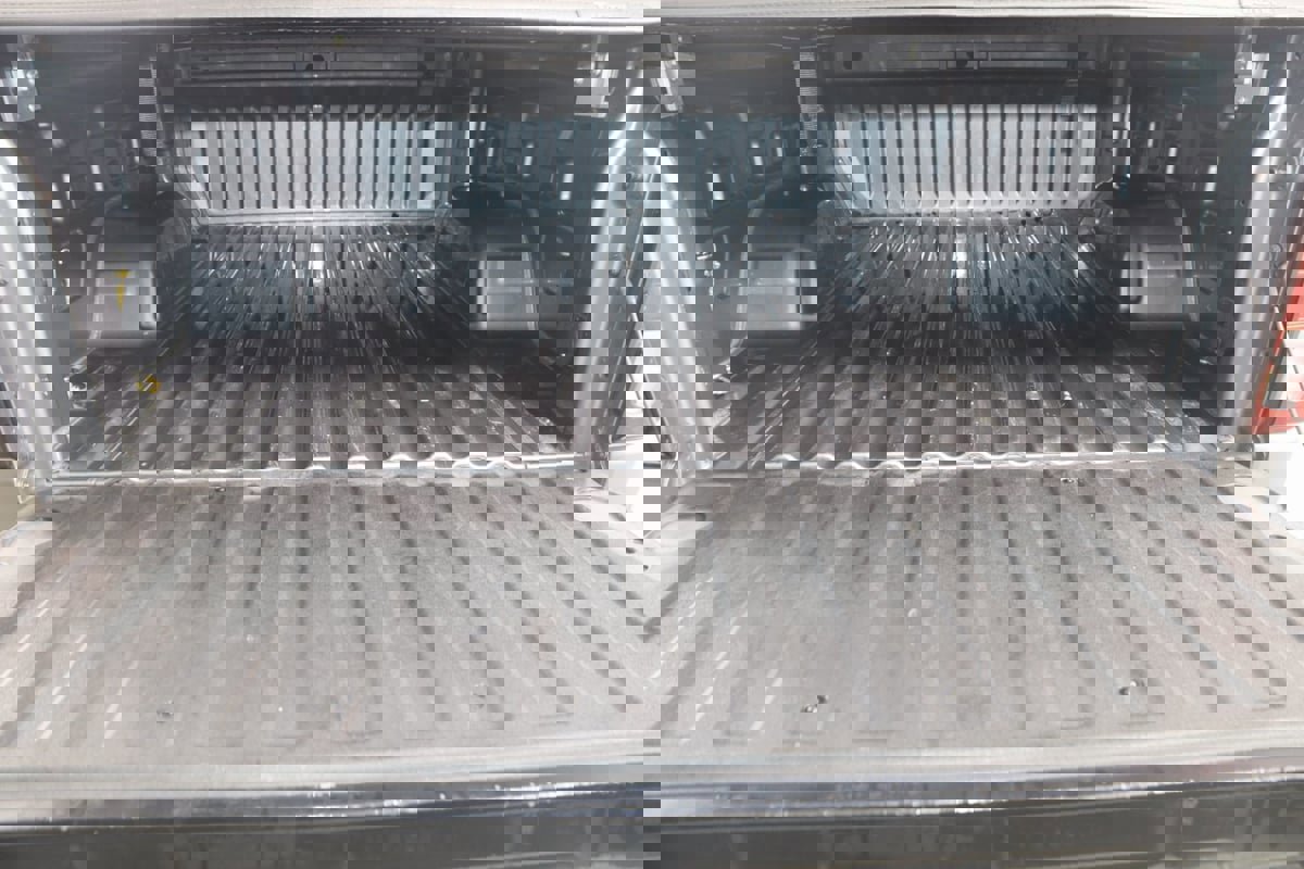 Used 2020 GMC Sierra 1500 Elevation w/ Elevation Value Package image 47