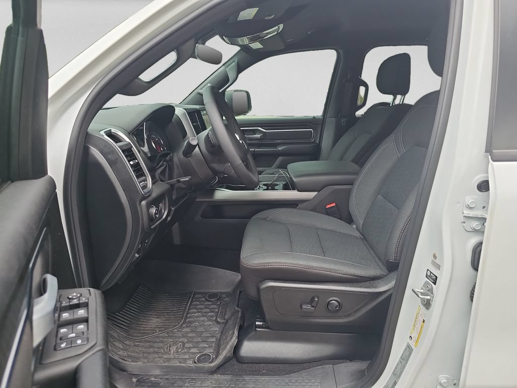 Used 2025 RAM 1500 Big Horn RWD image 23