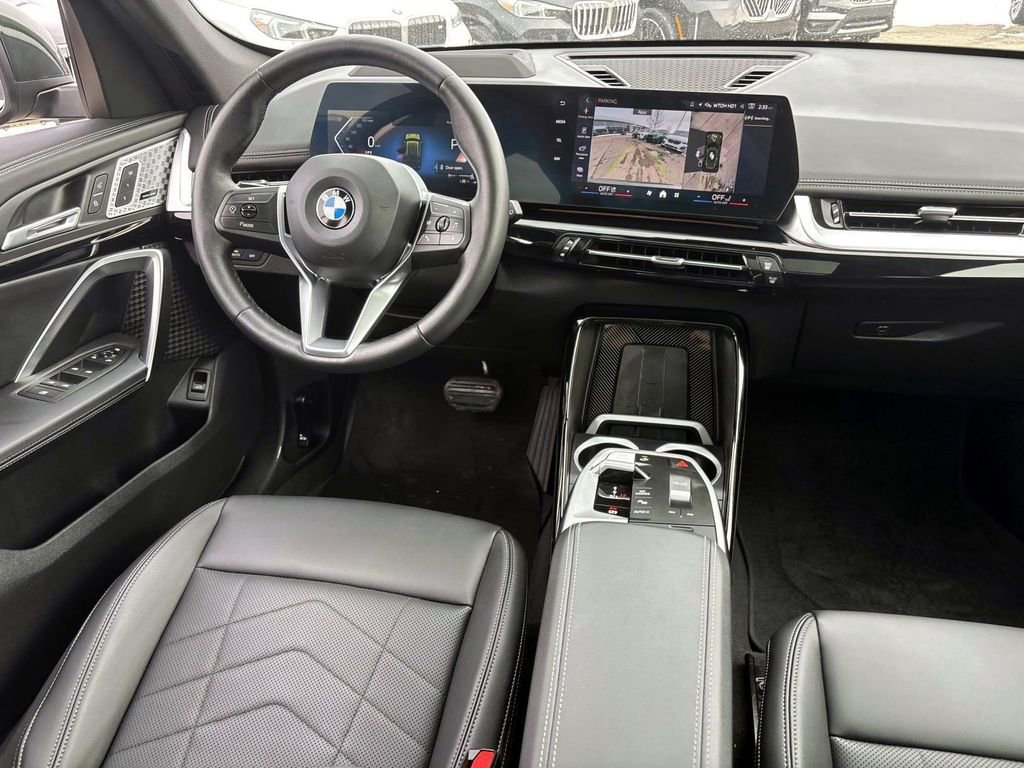 Used 2025 BMW X1 xDrive28i w/ Premium Package image 31