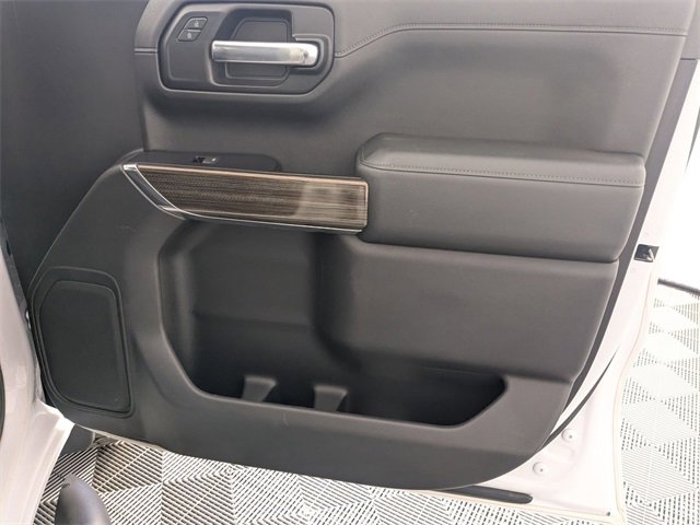 Used 2020 Chevrolet Silverado 1500 RST w/ All-Star Edition image 31