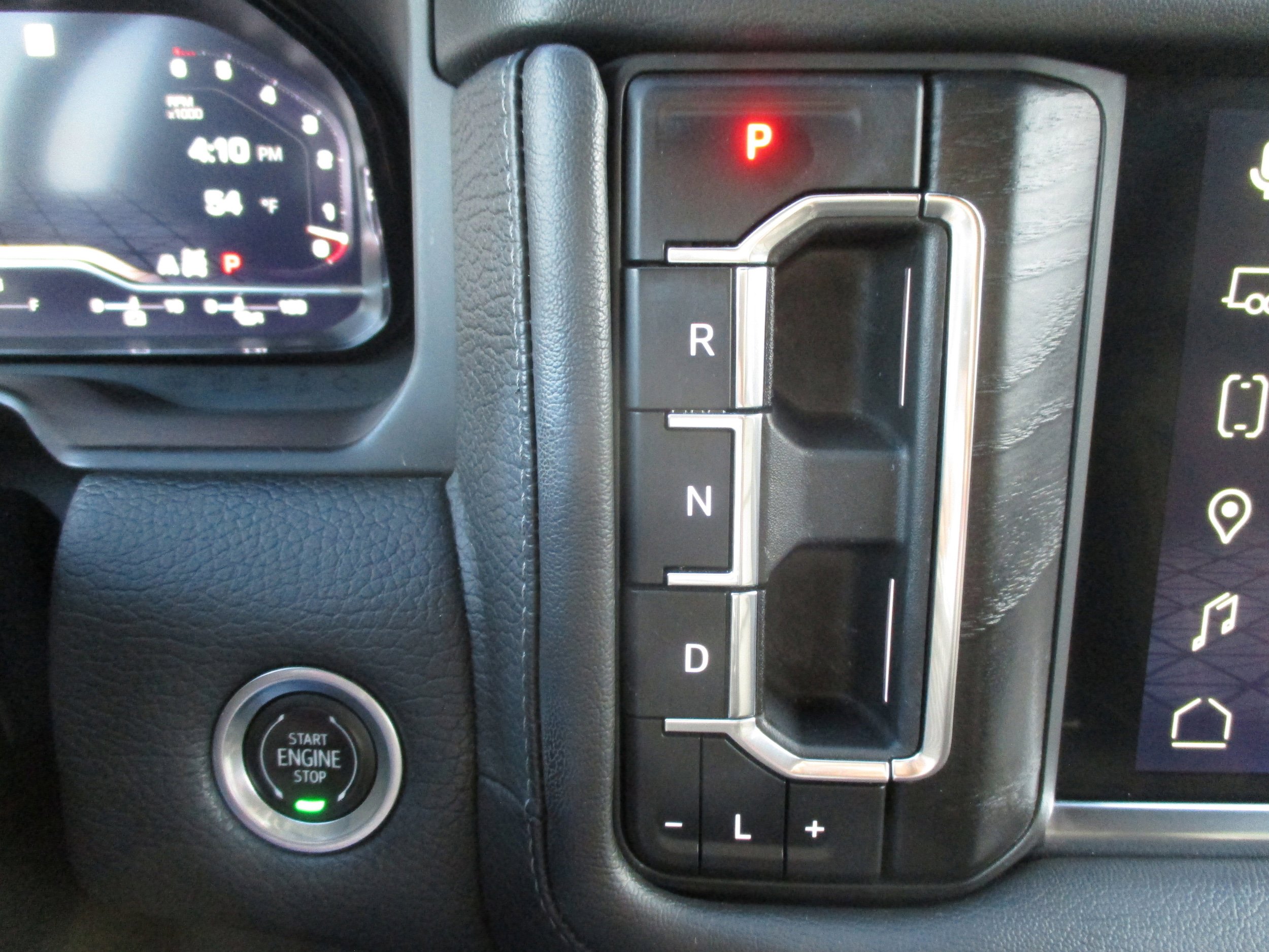 Used 2022 GMC Yukon XL Denali w/ Max Trailering Package image 20