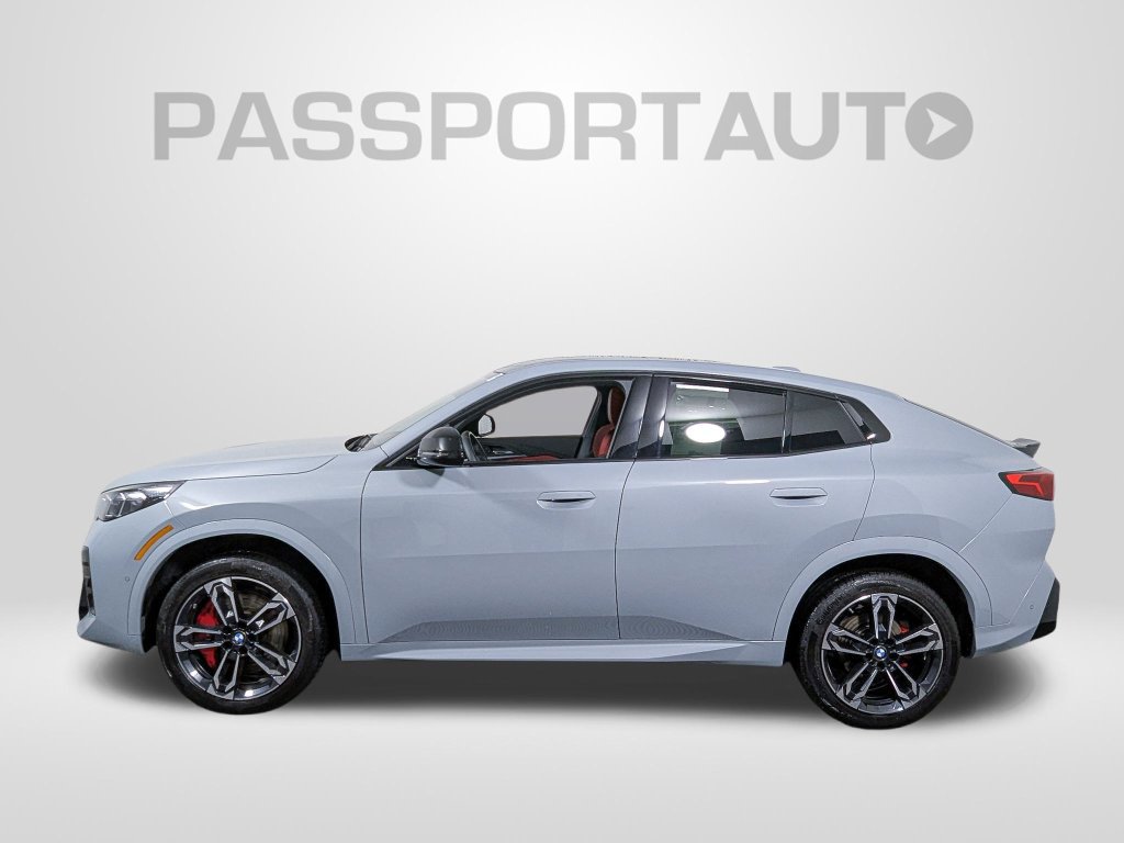 Certified 2025 BMW X2 xDrive28i w/ M Sport Package AWD/4WD image 2