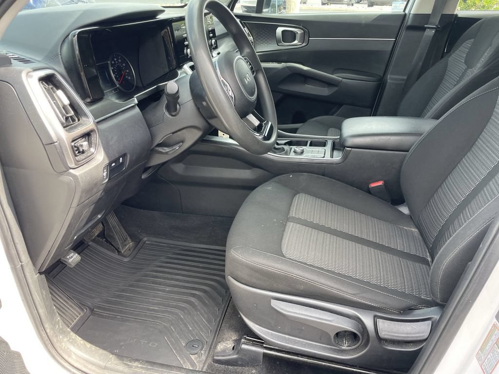 Used 2022 Kia Sorento LX AWD/4WD image 8