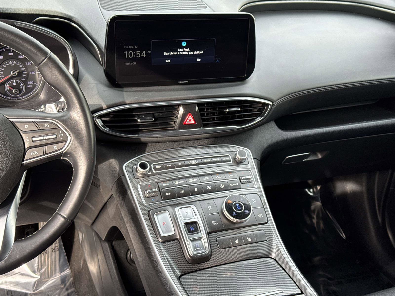 Used 2023 Hyundai Santa Fe SEL image 3