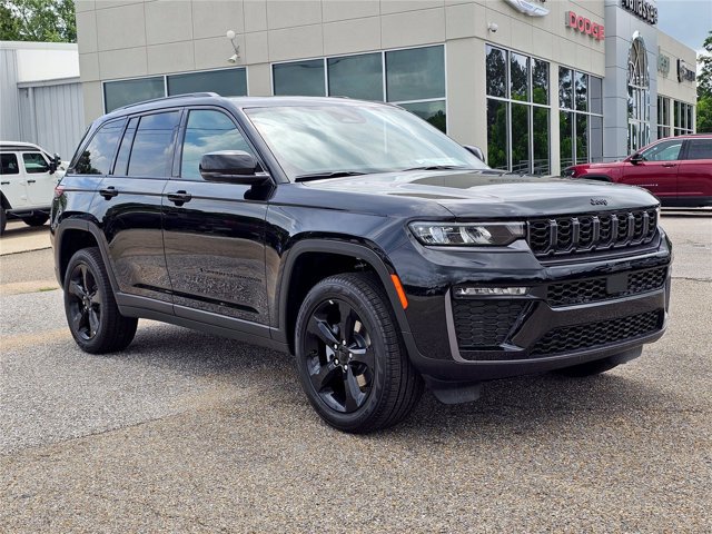 New 2026 Jeep Grand Cherokee Limited w/ Limited Altitude Package RWD image 11