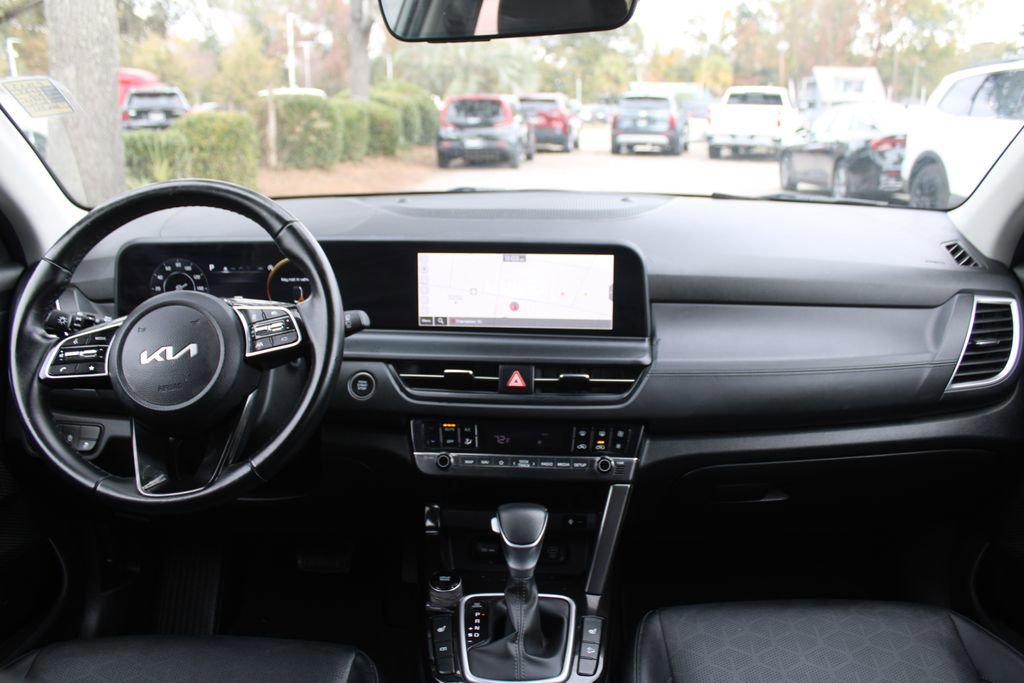 Certified 2024 Kia Seltos EX image 24