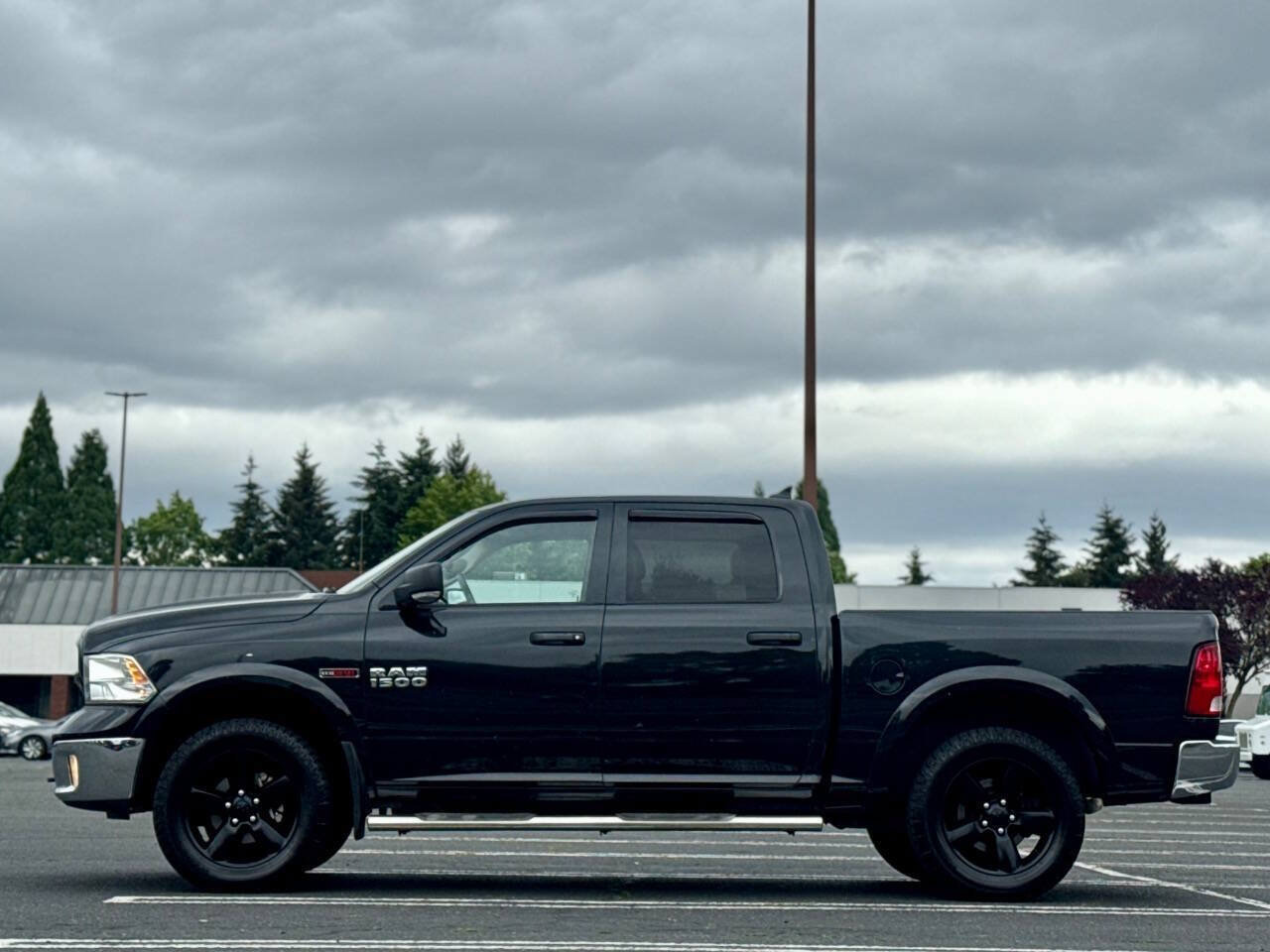Used 2018 RAM 1500 Outdoorsman AWD/4WD image 8