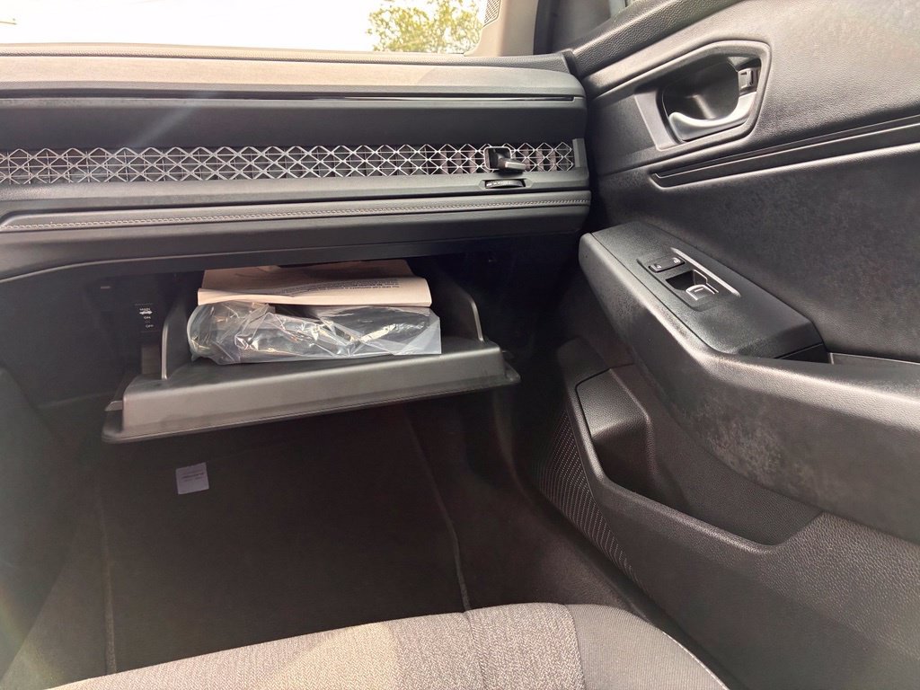 Used 2024 Honda Accord EX image 38