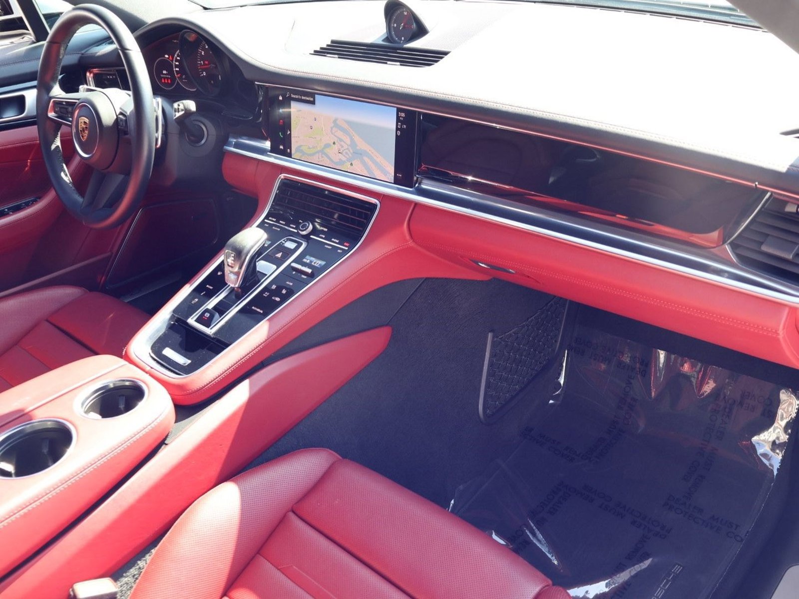 Certified 2022 Porsche Panamera 4 w/ Premium Package image 28