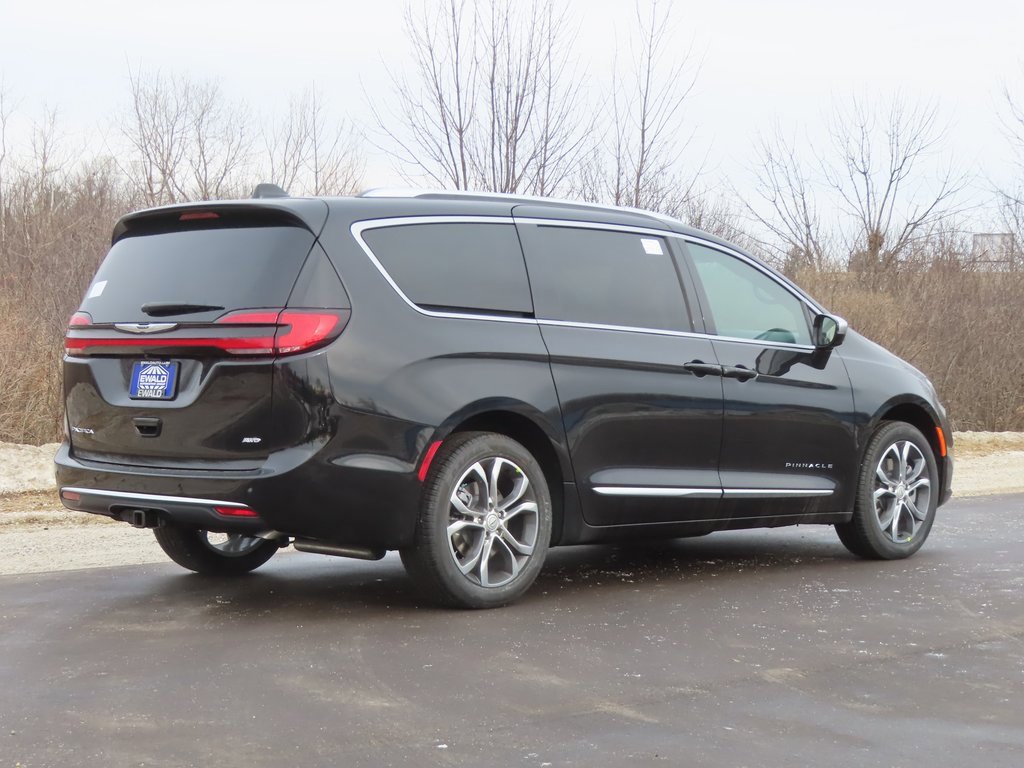 New 2026 Chrysler Pacifica Pinnacle w/ Trailer Tow Group image 3