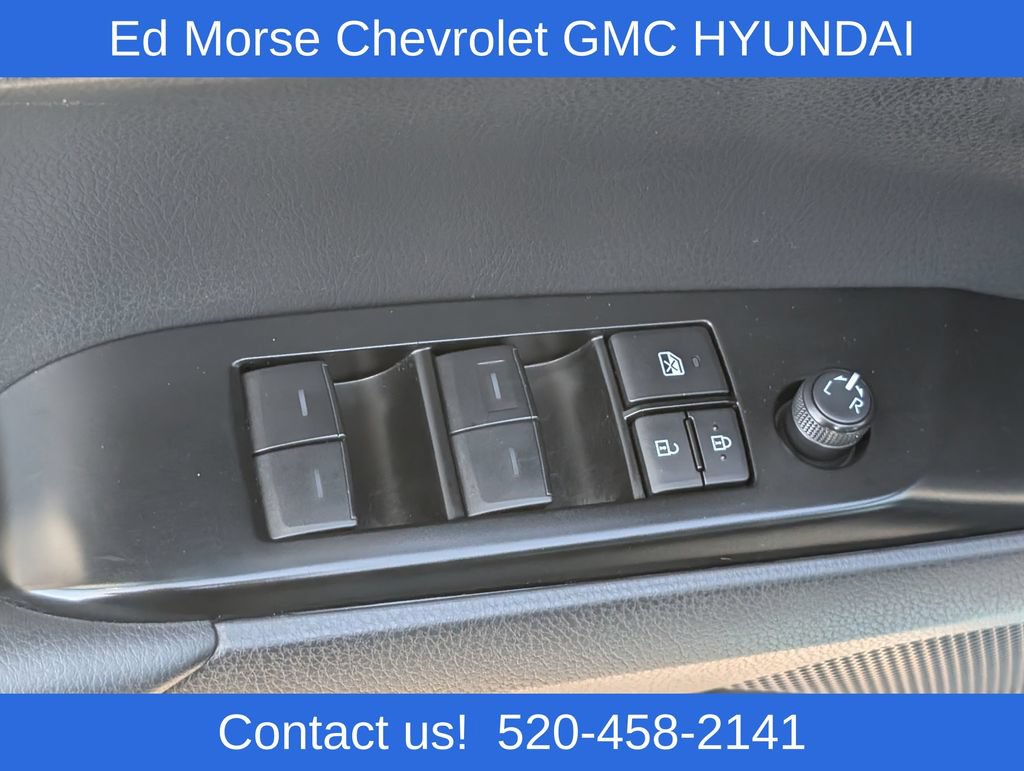 Used 2025 Toyota Camry LE AWD/4WD image 10