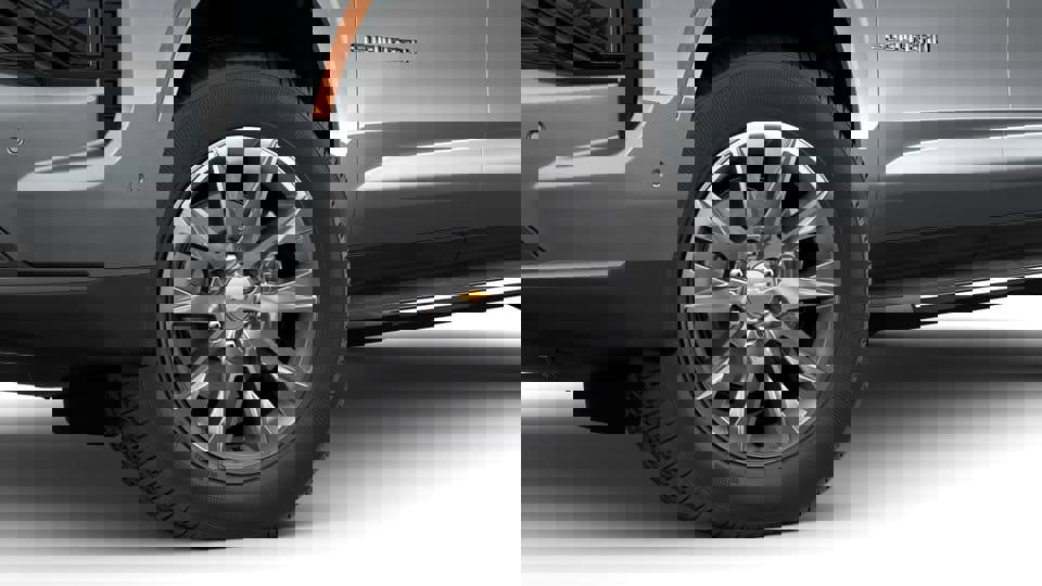 New 2026 Chevrolet Suburban Premier image 6