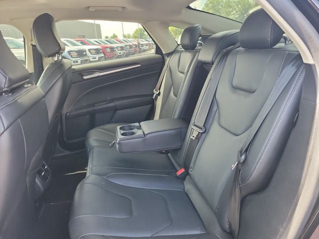 Used 2020 Ford Fusion Titanium FWD image 31
